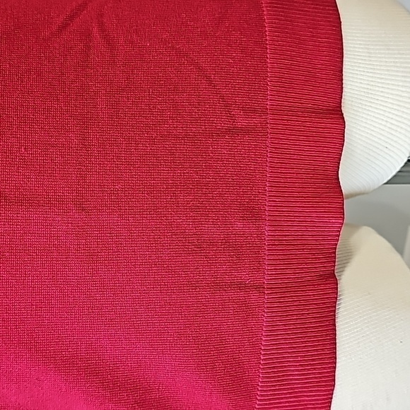 White house black market red pull over sweater. 3/4 sleeves. Size small Key hole - Picture 3 of 10